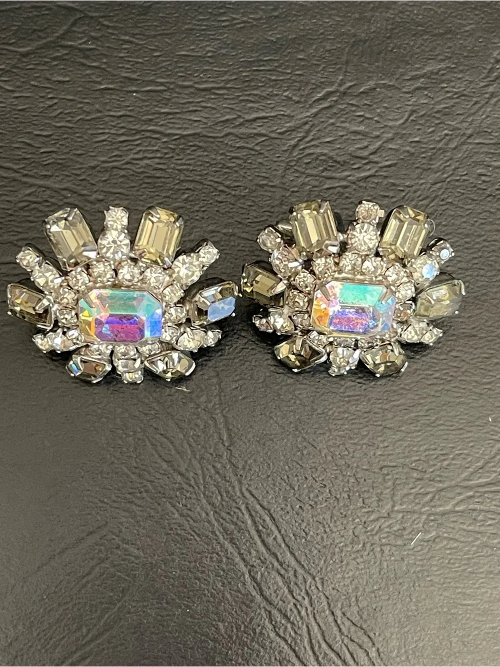 Vintage silver tone rhinestone cuff Links.